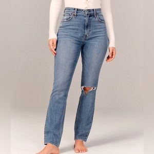 Abercrombie & Fitch “The 90s Slim Straight” Curve Love Jeans